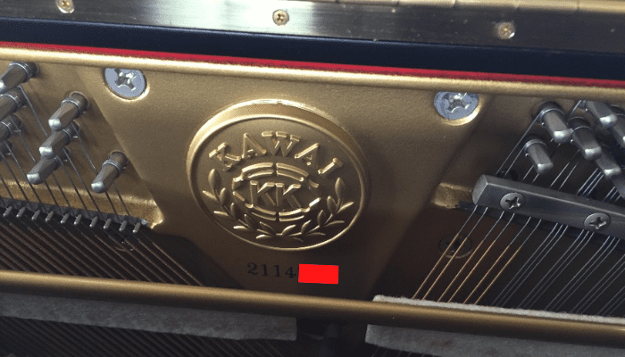 アップライトピアノの機種名・製造番号の調べ方　カワイピアノの例2