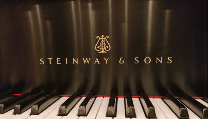 海外メーカー　スタインウェイ&サンズ