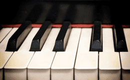 ピアノが一部分出ない音がある、鍵盤の戻りが悪い