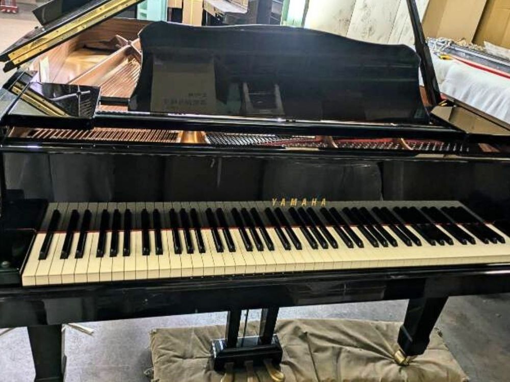 yamaha ピアノ1万ヤマハ EL 87 10000で売ります。 中古】泉南郡の鍵盤