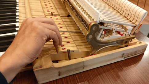 出ない音がある