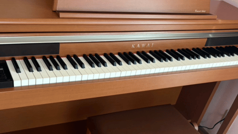 本体以外の付属品がない電子ピアノ