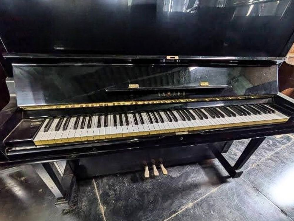買取実績用YAMAHA U3M