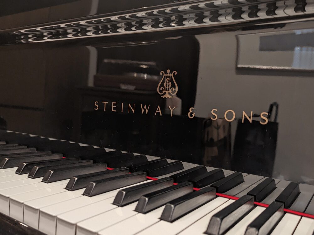 スタインウェイ&サンズB型
