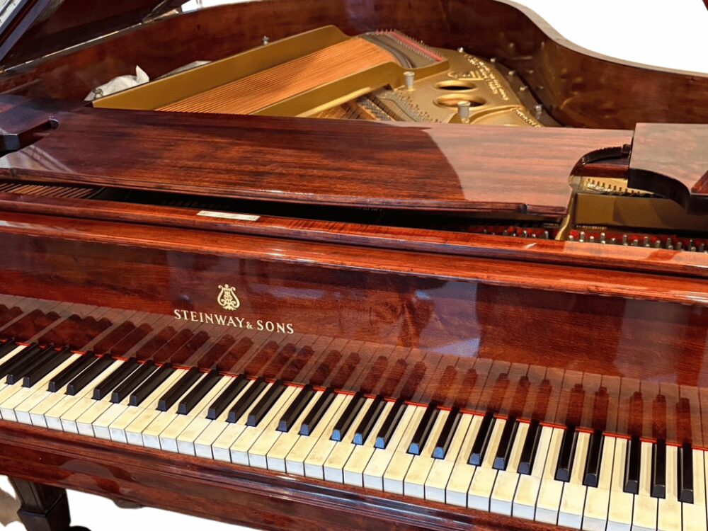 スタインウェイ&サンズO