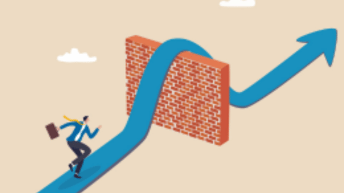 生活でできた傷や汚れがある、古いピアノ