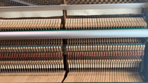 長らく調律を行っていない、未調律である