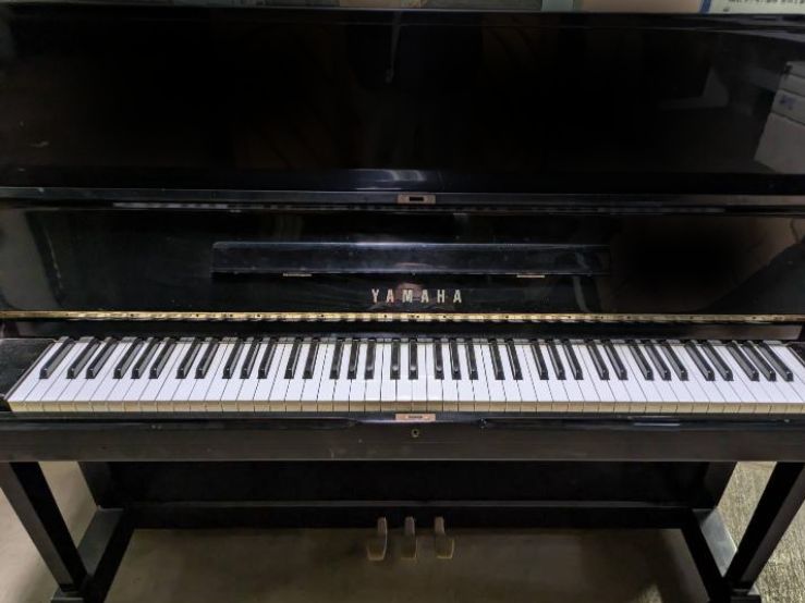 買取実績用　YAMAHA U1H 2595230