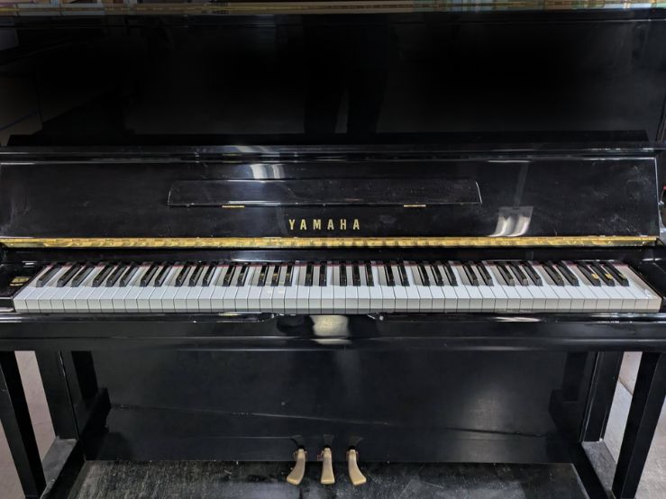 買取実績用　YAMAHA U100 5365557